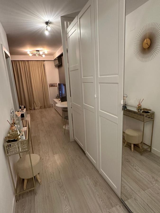 Boutique Apartment Bukarest Exterior foto