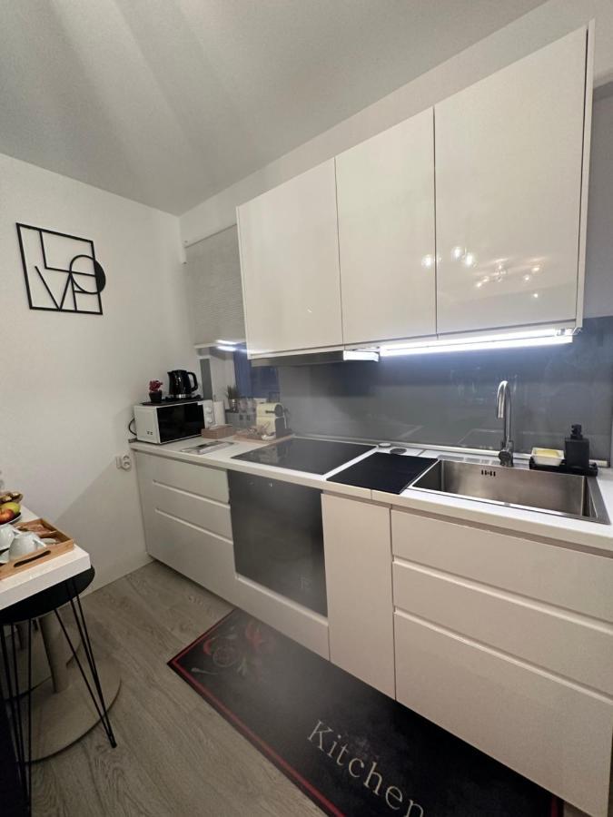 Boutique Apartment Bukarest Exterior foto